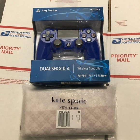 Kate Spade Handbags - Kate Spade wallet